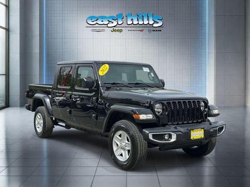 Black Clearcoat 2022 Jeep Gladiator Sport