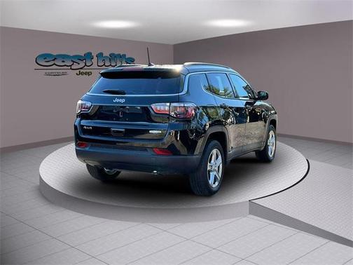 2023 Jeep Compass Latitude