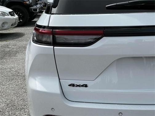 2022 Jeep Grand Cherokee Altitude