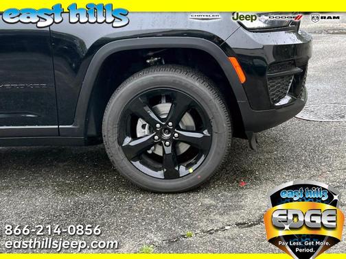 2025 Jeep Grand Cherokee Laredo