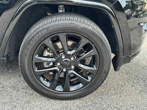 2022 Jeep Grand Cherokee WK Laredo
