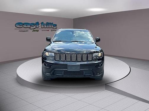 2022 Jeep Grand Cherokee WK Laredo