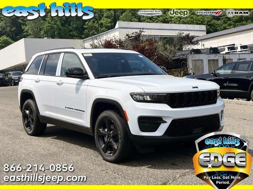2025 Jeep Grand Cherokee Laredo