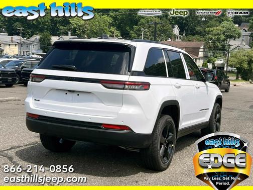 2025 Jeep Grand Cherokee Laredo