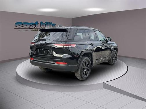 2024 Jeep Grand Cherokee Laredo