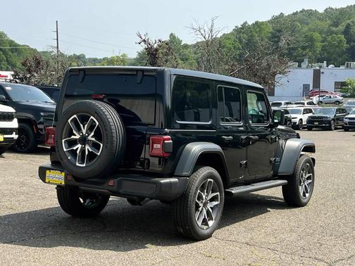 2025 Jeep Wrangler 4xe Sport