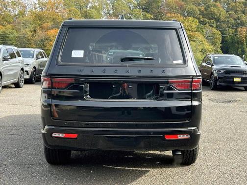 2025 Jeep Wagoneer Series II