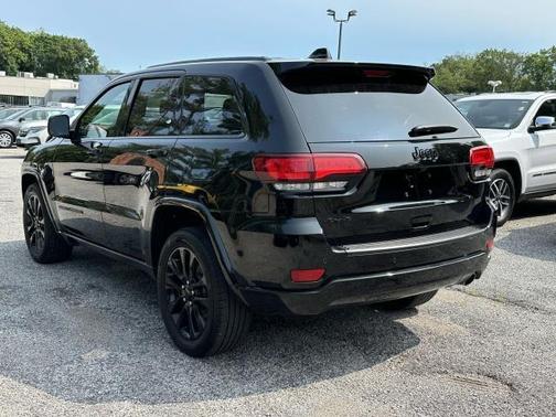 2020 Jeep Grand Cherokee Altitude