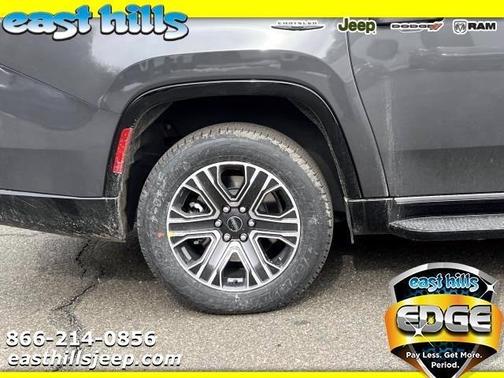 2025 Jeep Wagoneer L Base