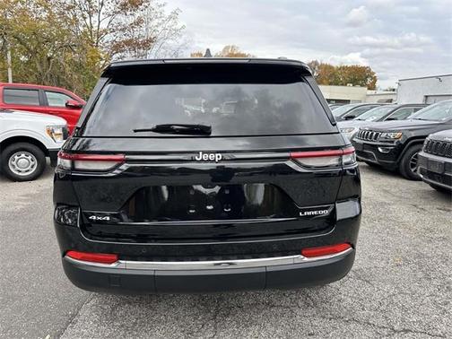 2024 Jeep Grand Cherokee Laredo X