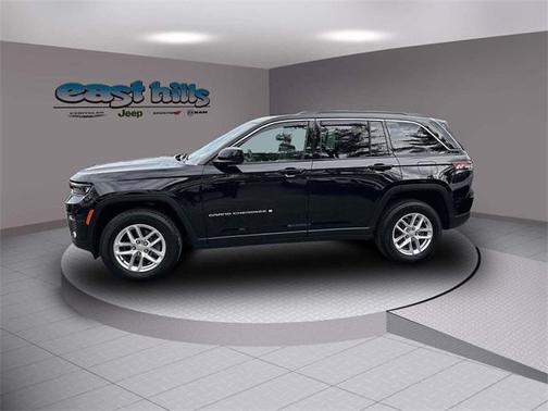 2024 Jeep Grand Cherokee Laredo X