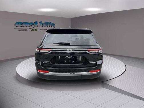 2024 Jeep Grand Cherokee Laredo X