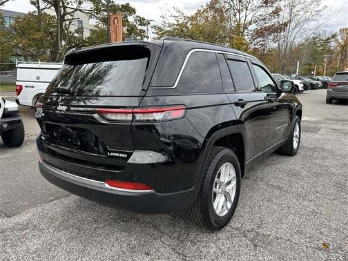 2024 Jeep Grand Cherokee Laredo X