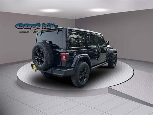 2020 Jeep Wrangler Unlimited Sahara Altitude