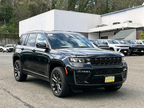 Diamond Black 2026 Jeep Grand Cherokee Limited
