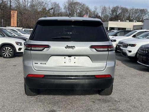 2023 Jeep Grand Cherokee L Laredo
