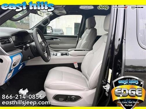 2025 Jeep Wagoneer Base