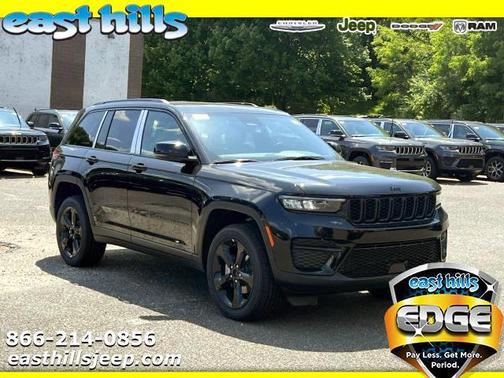 2025 Jeep Grand Cherokee Laredo