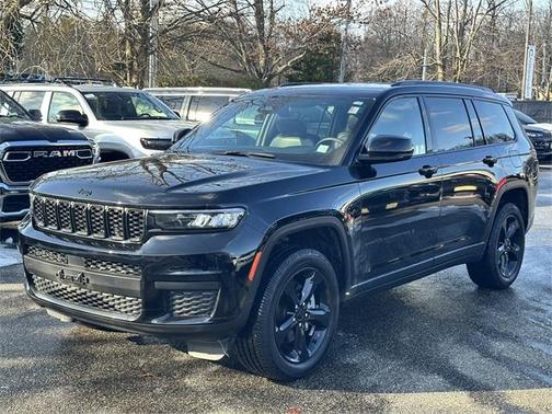 2023 Jeep Grand Cherokee L Laredo