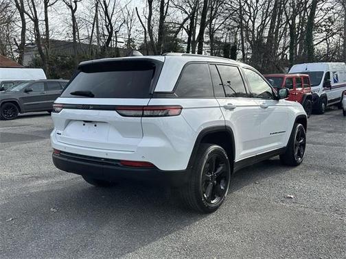 2023 Jeep Grand Cherokee Altitude
