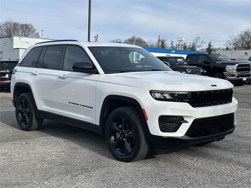 2023 Jeep Grand Cherokee Altitude