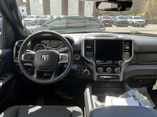 Granite Crystal 2026 RAM 1500 Big Horn/Lone Star