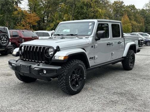 2022 Jeep Gladiator Sport