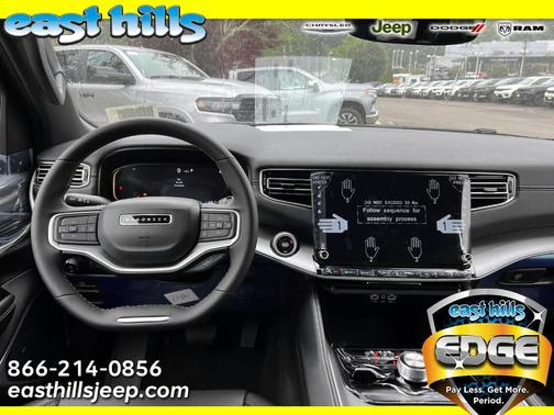 2025 Jeep Wagoneer Base