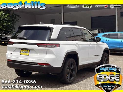 2025 Jeep Grand Cherokee Laredo