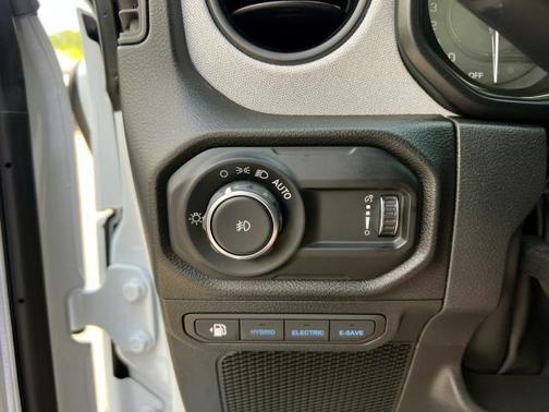 2025 Jeep Wrangler 4xe Sport