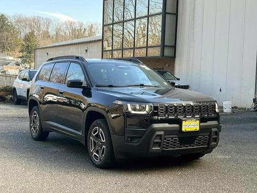 Diamond Black 2026 Jeep Cherokee LAREDO/LIMITED