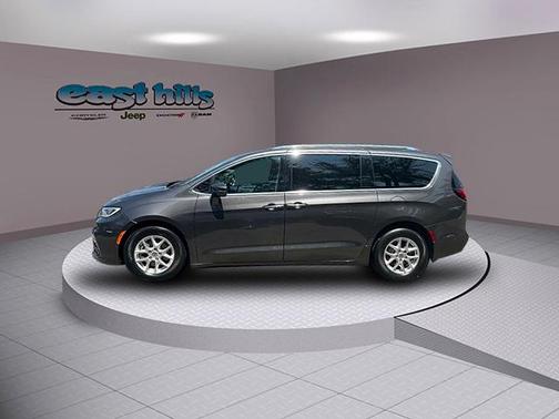 2021 Chrysler Pacifica Touring-L