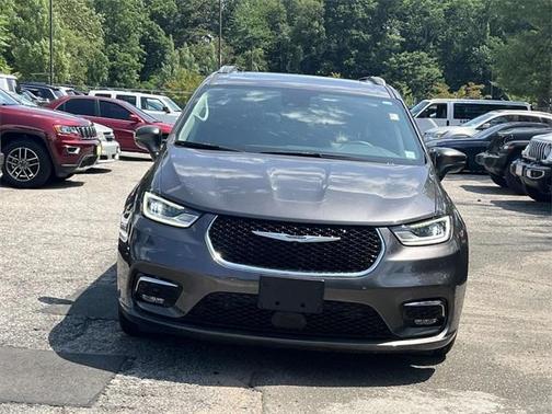 2021 Chrysler Pacifica Touring-L