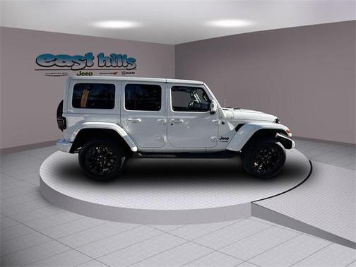 2022 Jeep Wrangler Unlimited Sahara High Altitude