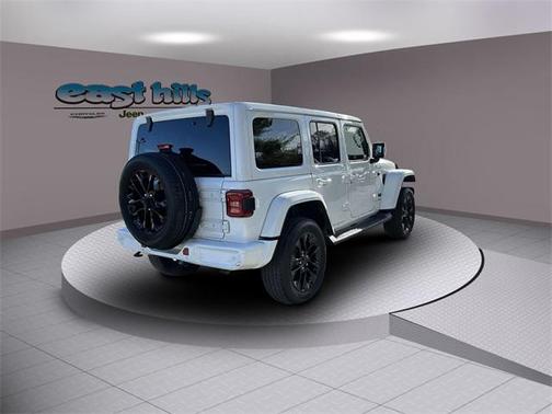 2022 Jeep Wrangler Unlimited Sahara High Altitude