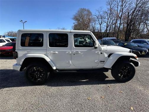 2022 Jeep Wrangler Unlimited Sahara High Altitude