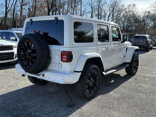 2022 Jeep Wrangler Unlimited Sahara High Altitude