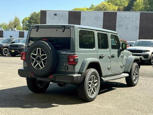 Anvil Clearcoat 2026 Jeep Wrangler Sahara