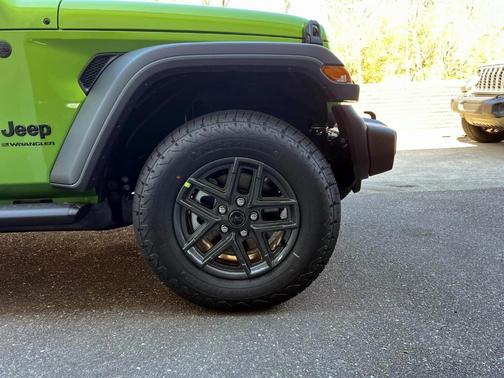 Mojito! Clearcoat 2026 Jeep Wrangler Sport