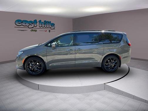 2021 Chrysler Pacifica Limited