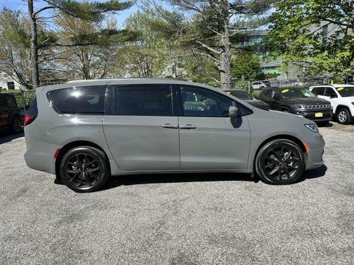 2021 Chrysler Pacifica Limited