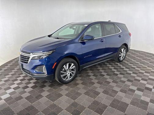 Blue Glow Metallic 2023 Chevrolet Equinox 1LT