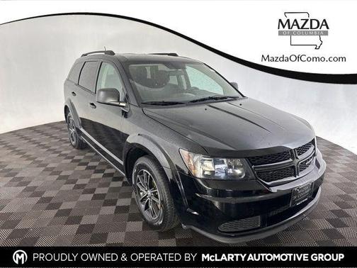 Pitch Black Clearcoat 2017 Dodge Journey SE