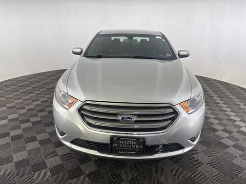 2016 Ford Taurus SEL