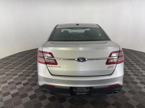 2016 Ford Taurus SEL