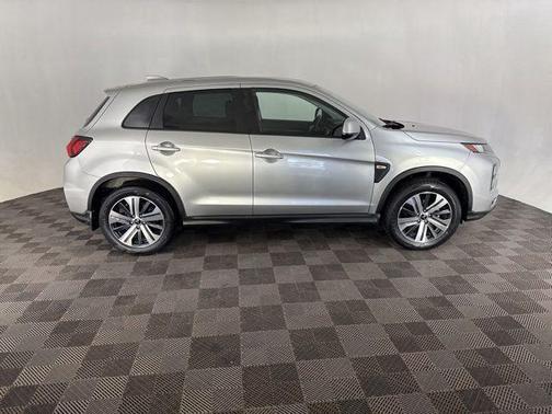 Alloy Silver Metallic 2023 Mitsubishi Outlander Sport 2.0 SE