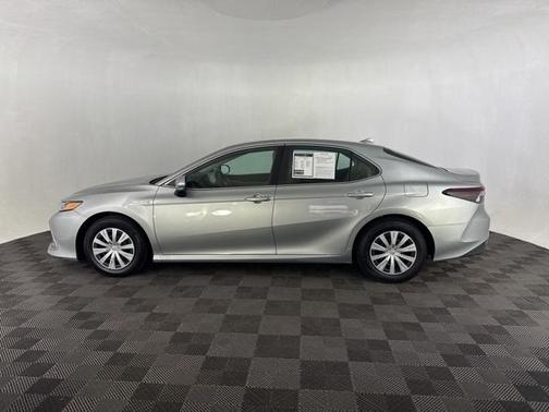 2021 Toyota Camry Hybrid LE