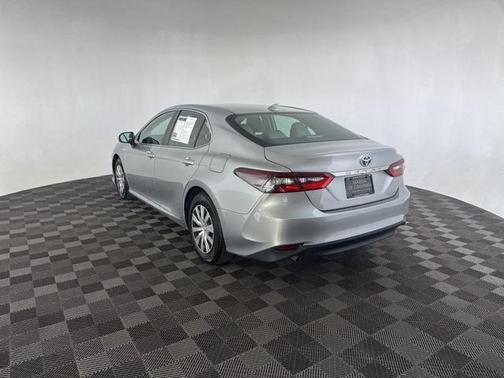 2021 Toyota Camry Hybrid LE