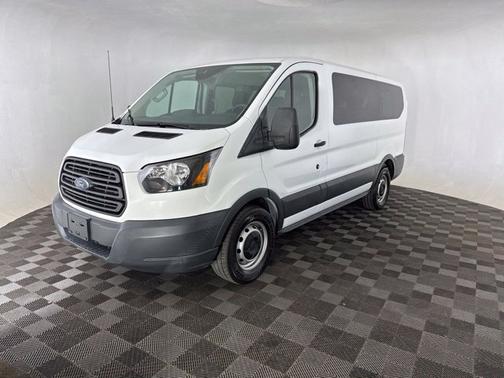 Oxford White 2018 Ford Transit-150 XL
