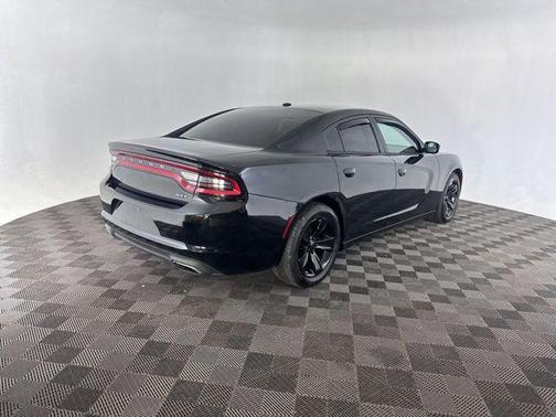 2015 Dodge Charger SXT